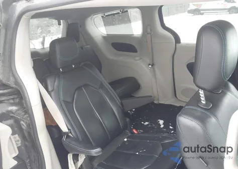 2021 Chrysler Pacifica Touring L z USA, uszkodzony, nr VIN 2C4RC1BG4MR542437